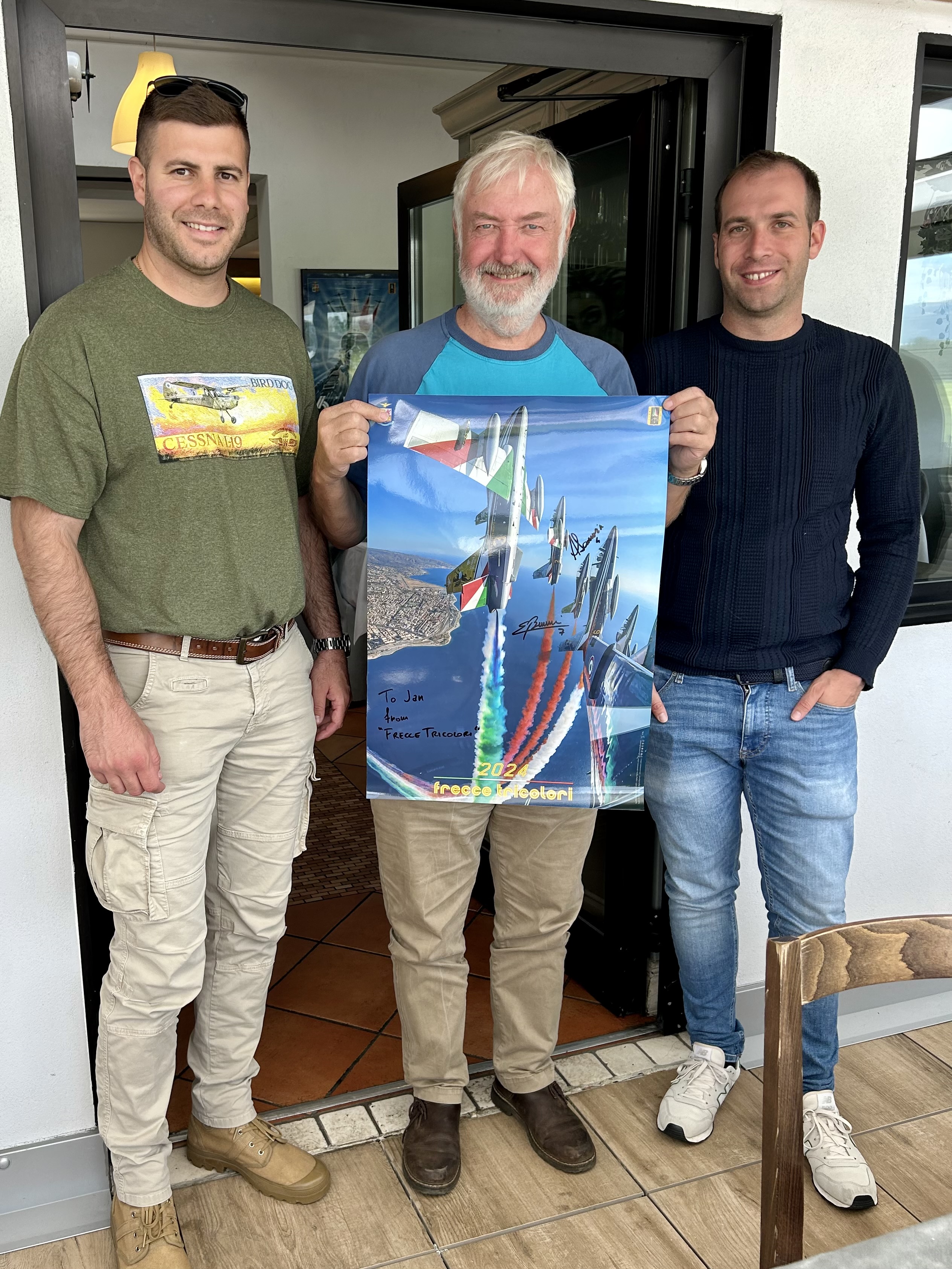 Frecce tricolori - tři barvy