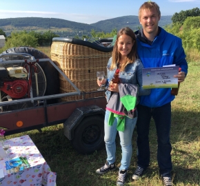 Překvapivý host a nečekané zásnuby v balonu